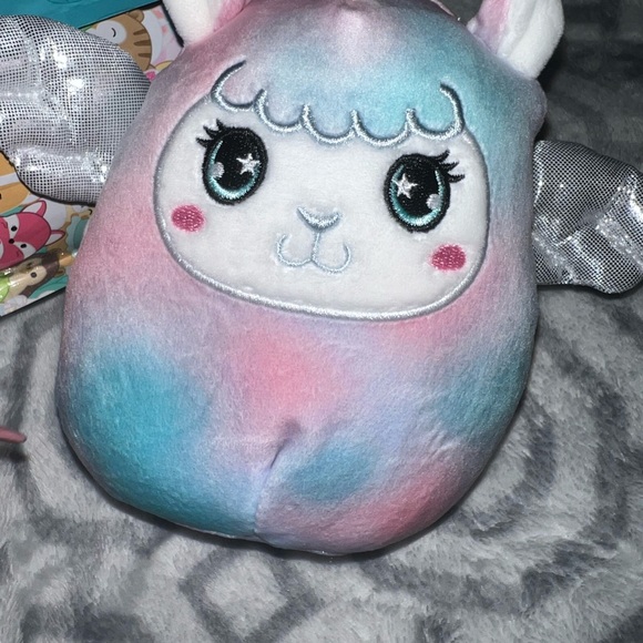 Squishmallows Mystery Squad Pastel Unicorn - Picture 2 of 2